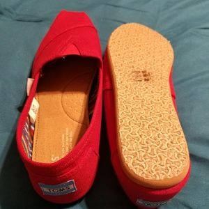 Red Toms